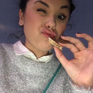 Meet your Posher, Fernanda